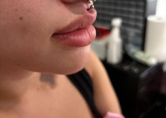 10F30070-5D4D-4CF0-B0B9-B652B088CD79 10F30070-5D4D-4CF0-B0B9-B652B088CD79